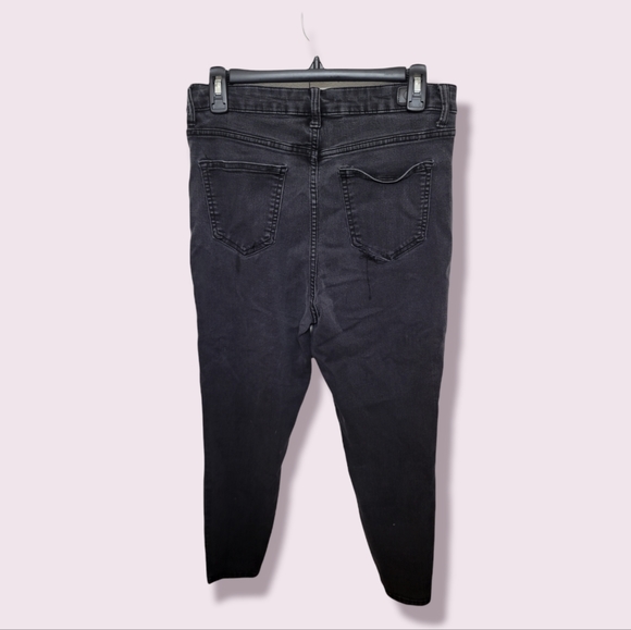 Celebrity Blues High Waisted Jeans - Picture 2 of 6